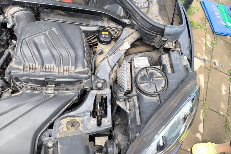 Used MINI JCM COUNTRYMAN 2020 2.0T JOHN COOPER WORKS ALL-IN Engine Bay Left