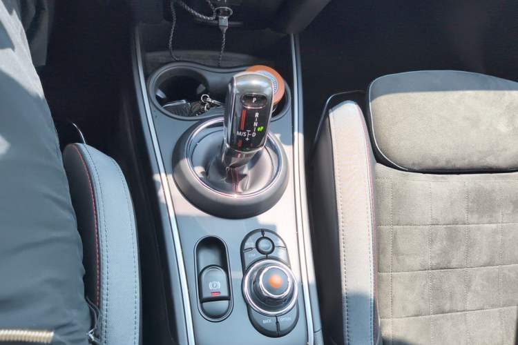 Used MINI JCM COUNTRYMAN 2020 2.0T JOHN COOPER WORKS ALL-IN Gear Lever