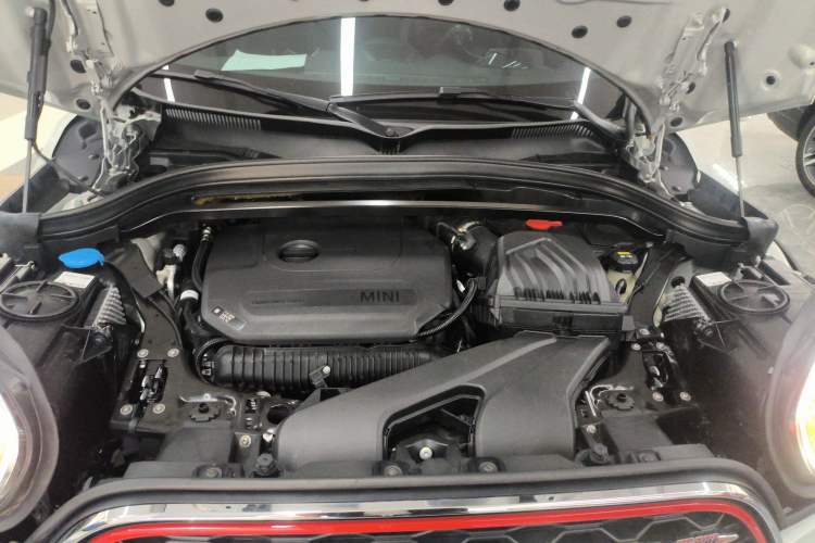 Used MINI JCM COUNTRYMAN 2020 2.0T JOHN COOPER WORKS ALL-IN Engine Bay
