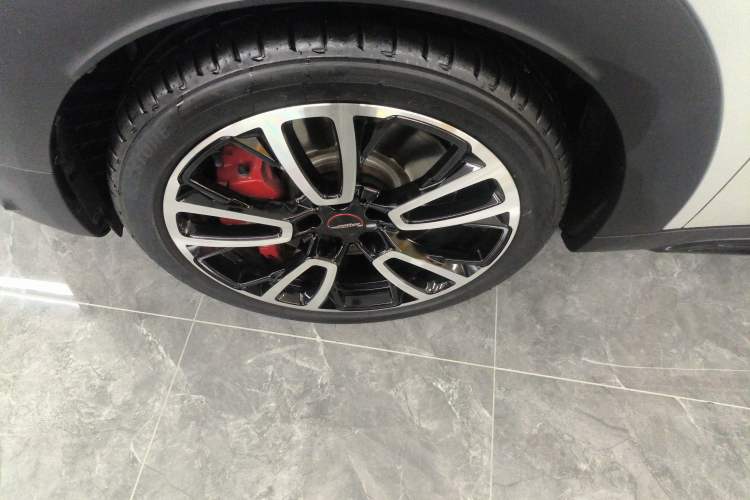 Used MINI JCM COUNTRYMAN 2020 2.0T JOHN COOPER WORKS ALL-IN Left Front Wheel Hub