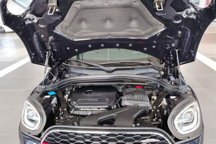 Used MINI JCM COUNTRYMAN 2021 2.0T JOHN COOPER WORKS ALL-IN Engine Bay