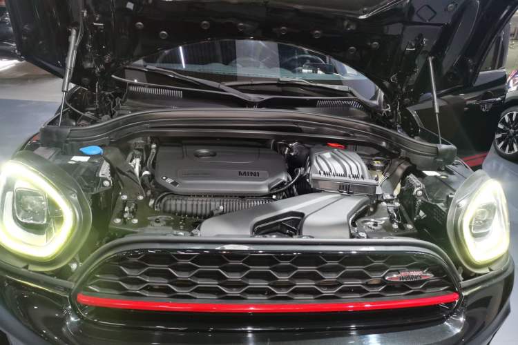 Used MINI JCM COUNTRYMAN 2021 2.0T JOHN COOPER WORKS ALL-IN Engine Bay