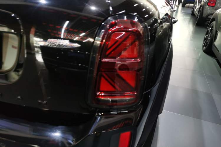 Used MINI JCM COUNTRYMAN 2021 2.0T JOHN COOPER WORKS ALL-IN Exterior 6