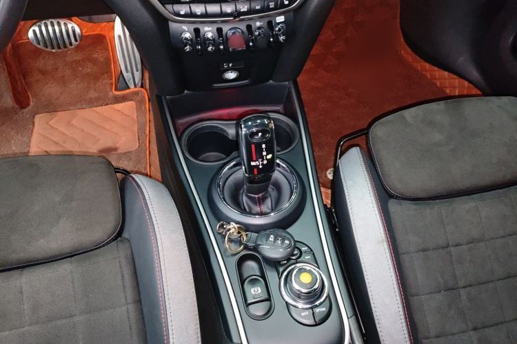 Used MINI JCM COUNTRYMAN 2021 2.0T JOHN COOPER WORKS ALL-IN Gear Lever