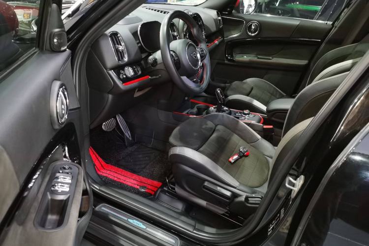 Used MINI JCM COUNTRYMAN 2021 2.0T JOHN COOPER WORKS ALL-IN Interior 3