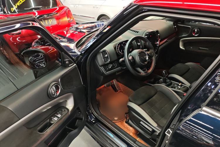 Used MINI JCM COUNTRYMAN 2021 2.0T JOHN COOPER WORKS ALL-IN Interior 3