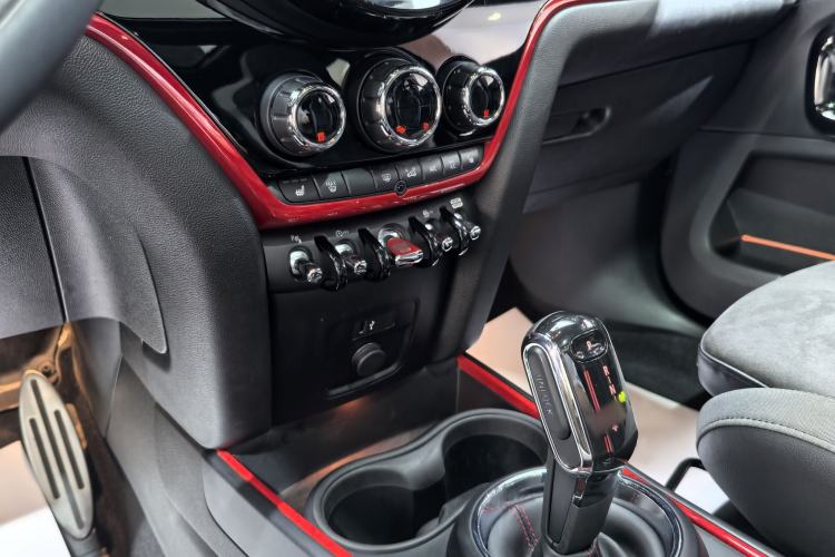 Used MINI JCM COUNTRYMAN 2021 2.0T JOHN COOPER WORKS ALL-IN Interior 6