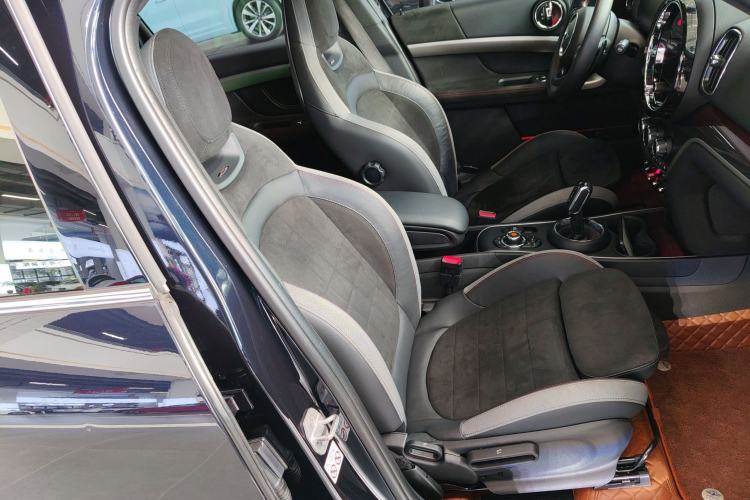 Used MINI JCM COUNTRYMAN 2021 2.0T JOHN COOPER WORKS ALL-IN Right Front Seat