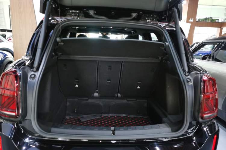 Used MINI JCM COUNTRYMAN 2021 2.0T JOHN COOPER WORKS ALL-IN Trunk