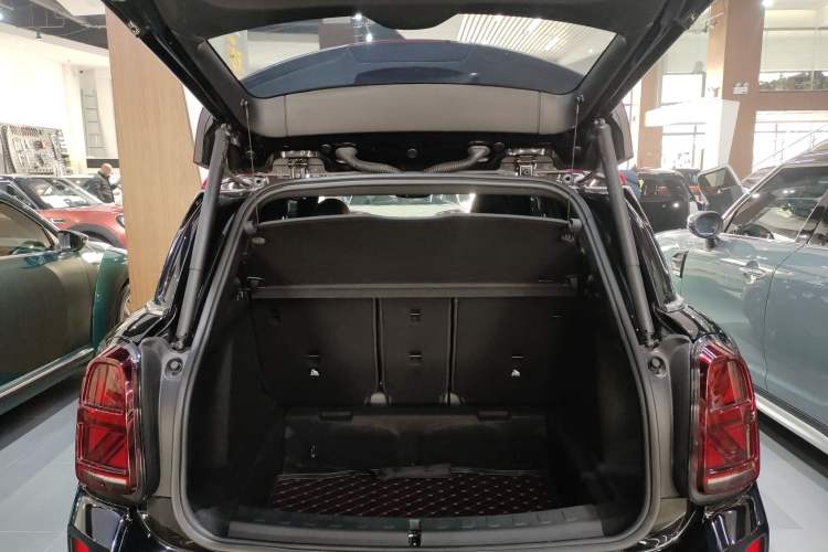 Used MINI JCM COUNTRYMAN 2021 2.0T JOHN COOPER WORKS ALL-IN Trunk