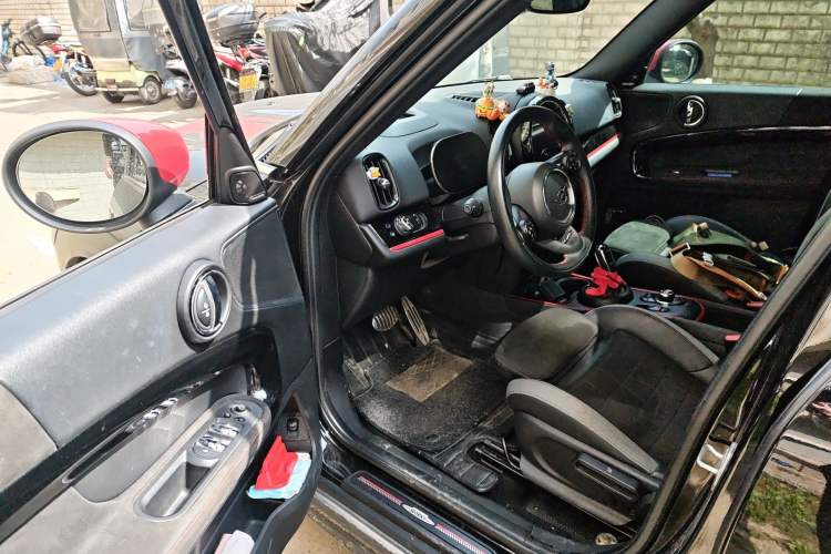 Used MINI JCM COUNTRYMAN 2021 2.0T JOHN COOPER WORKS ALL-IN Driver Seat