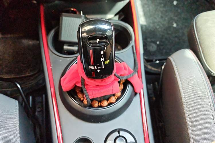 Used MINI JCM COUNTRYMAN 2021 2.0T JOHN COOPER WORKS ALL-IN Gear Lever
