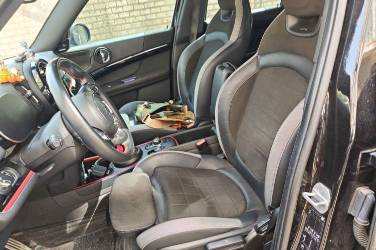 Used MINI JCM COUNTRYMAN 2021 2.0T JOHN COOPER WORKS ALL-IN Left Front Seat