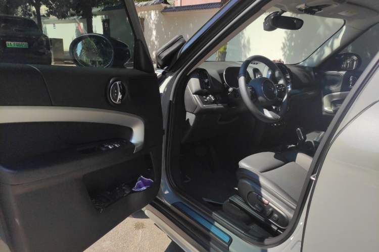 Used MINI JCM COUNTRYMAN 2021 2.0T JOHN COOPER WORKS Driver Seat