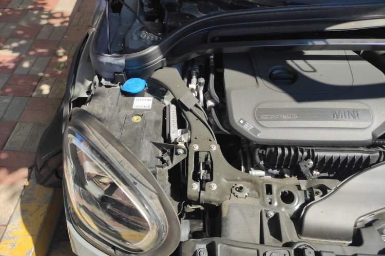 Used MINI JCM COUNTRYMAN 2021 2.0T JOHN COOPER WORKS Engine Bay Right