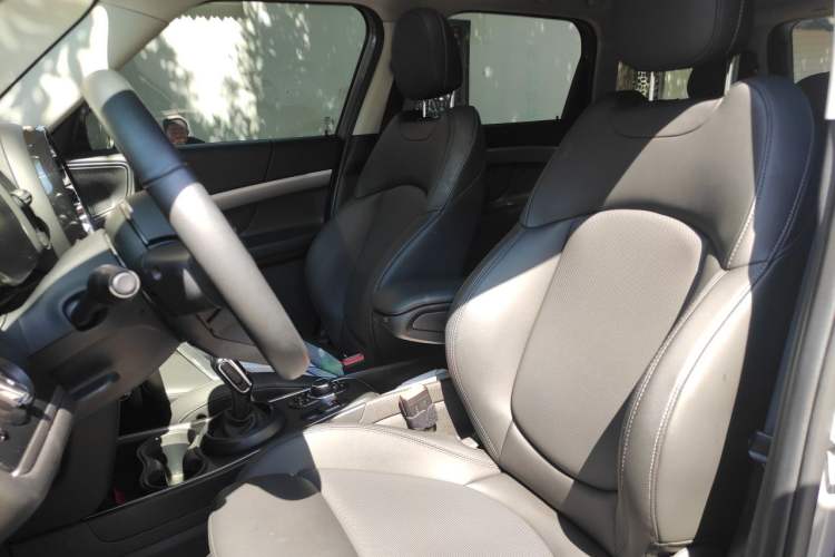 Used MINI JCM COUNTRYMAN 2021 2.0T JOHN COOPER WORKS Left Front Seat