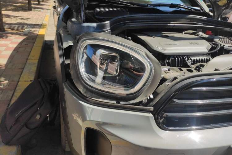 Used MINI JCM COUNTRYMAN 2021 2.0T JOHN COOPER WORKS Right Front Headlight