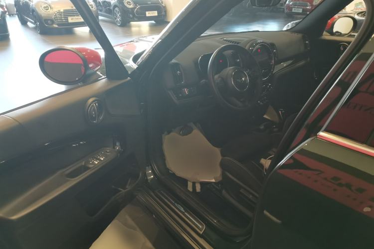 Used MINI JCM COUNTRYMAN 2021 2.0T JOHN COOPER WORKS Driver Seat