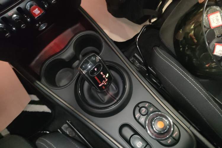 Used MINI JCM COUNTRYMAN 2021 2.0T JOHN COOPER WORKS Gear Lever