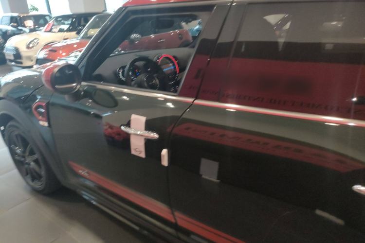 Used MINI JCM COUNTRYMAN 2021 2.0T JOHN COOPER WORKS Left Side