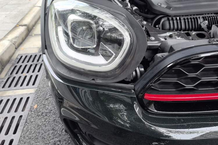 Used MINI JCM COUNTRYMAN 2021 2.0T JOHN COOPER WORKS ALL-IN Right Front Headlight