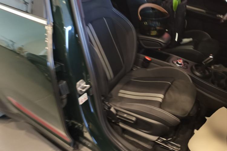 Used MINI JCM COUNTRYMAN 2021 2.0T JOHN COOPER WORKS Right Front Seat