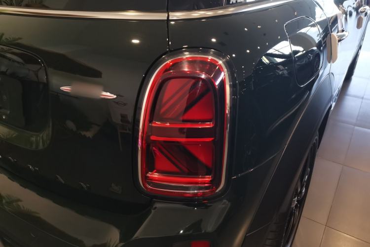Used MINI JCM COUNTRYMAN 2021 2.0T JOHN COOPER WORKS Right Rear Taillight