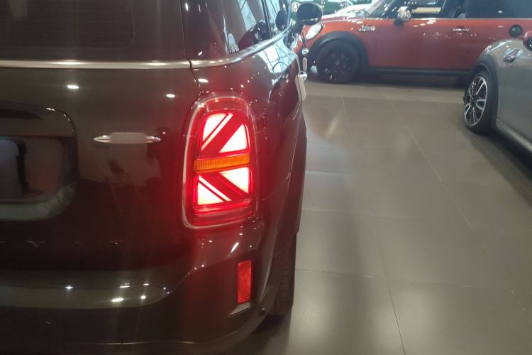 Used MINI JCM COUNTRYMAN 2021 2.0T JOHN COOPER WORKS Right Rear Taillight