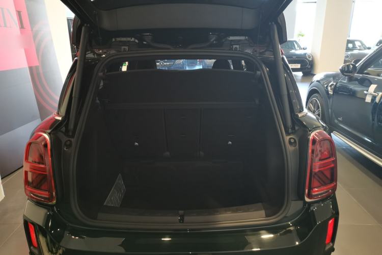 Used MINI JCM COUNTRYMAN 2021 2.0T JOHN COOPER WORKS Trunk