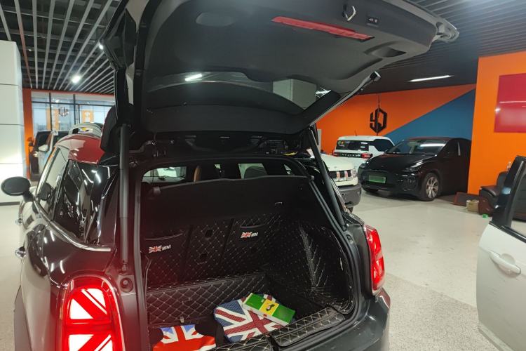 Used MINI JCM COUNTRYMAN 2021 2.0T JOHN COOPER WORKS ALL-IN Trunk