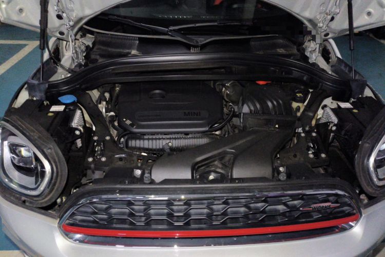 Used MINI JCM COUNTRYMAN 2021 2.0T JOHN COOPER WORKS ALL-IN Engine Bay