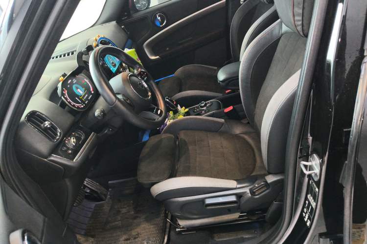 Used MINI JCM COUNTRYMAN 2022 2.0T JOHN COOPER WORKS ALL-IN Left Front Seat