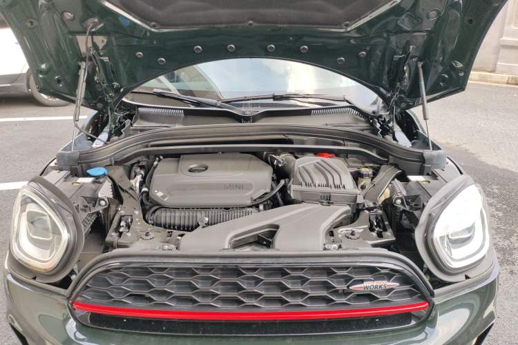 Used MINI JCM COUNTRYMAN 2022 2.0T JOHN COOPER WORKS ALL-IN Engine Bay