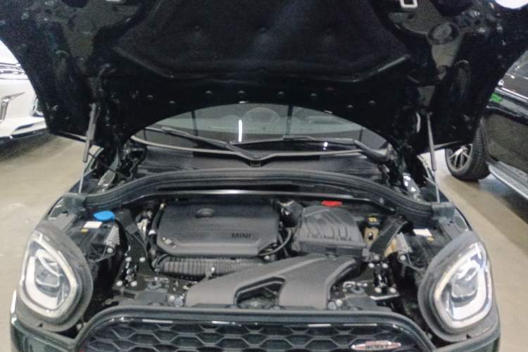 Used MINI JCM COUNTRYMAN 2022 2.0T JOHN COOPER WORKS ALL-IN Engine Bay