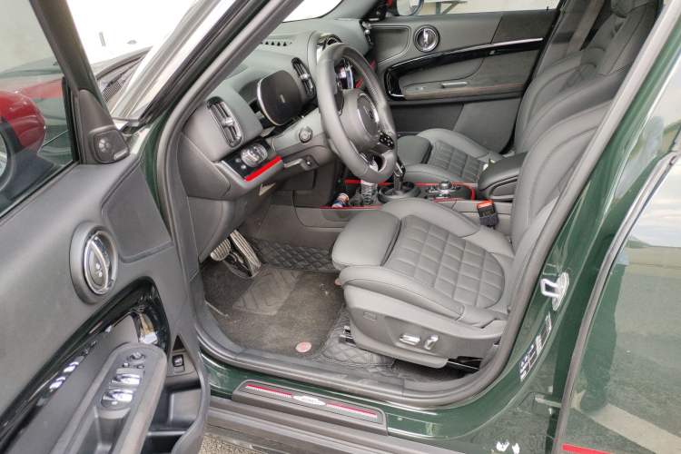 Used MINI JCM COUNTRYMAN 2022 2.0T JOHN COOPER WORKS ALL-IN Interior 3