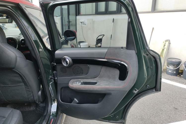 Used MINI JCM COUNTRYMAN 2022 2.0T JOHN COOPER WORKS ALL-IN Interior 6