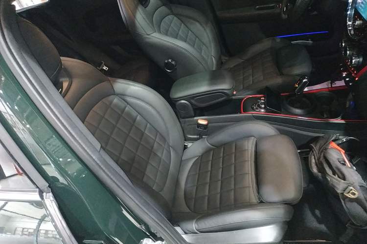 Used MINI JCM COUNTRYMAN 2022 2.0T JOHN COOPER WORKS ALL-IN Right Front Seat