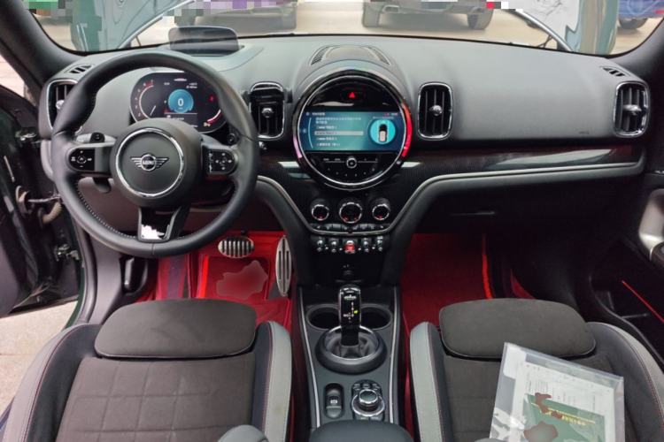Used MINI JCM COUNTRYMAN 2023 2.0T JOHN COOPER WORKS Center Console