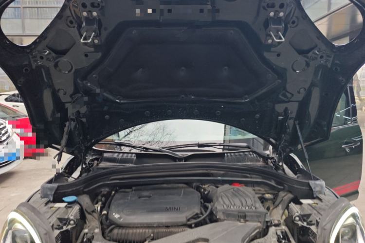 Used MINI JCM COUNTRYMAN 2023 2.0T JOHN COOPER WORKS Engine Bay