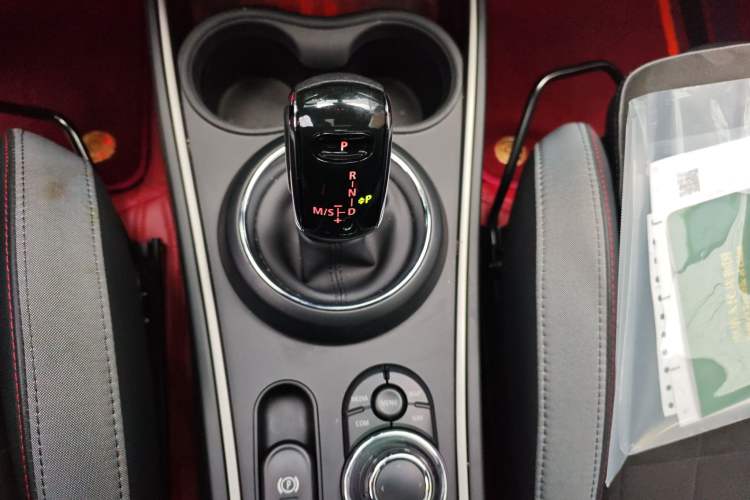 Used MINI JCM COUNTRYMAN 2023 2.0T JOHN COOPER WORKS Gear Lever