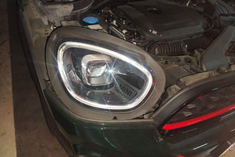 Used MINI JCM COUNTRYMAN 2023 Refresh 2.0T JOHN COOPER WORKS Right Front Headlight