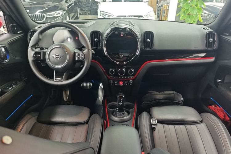 Used MINI JCM COUNTRYMAN 2023 2.0T JOHN COOPER WORKS Center Console