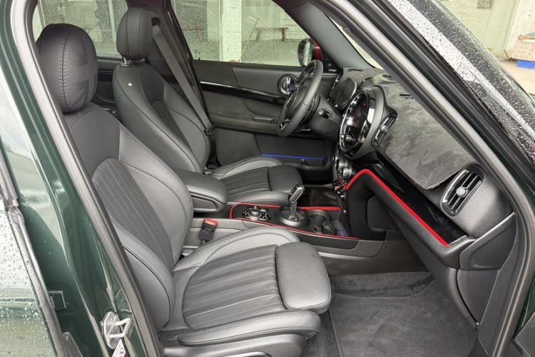 Used MINI JCM COUNTRYMAN 2023 Refresh 2.0T JOHN COOPER WORKS Interior 1