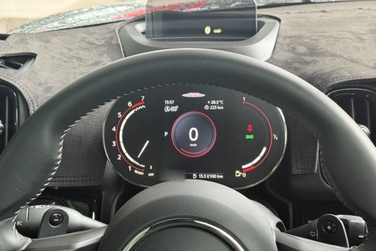 Used MINI JCM COUNTRYMAN 2023 Refresh 2.0T JOHN COOPER WORKS Interior 4