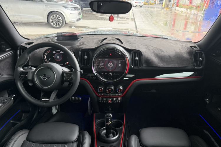 Used MINI JCM COUNTRYMAN 2023 Refresh 2.0T JOHN COOPER WORKS Interior 5