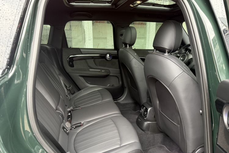 Used MINI JCM COUNTRYMAN 2023 Refresh 2.0T JOHN COOPER WORKS Interior 7
