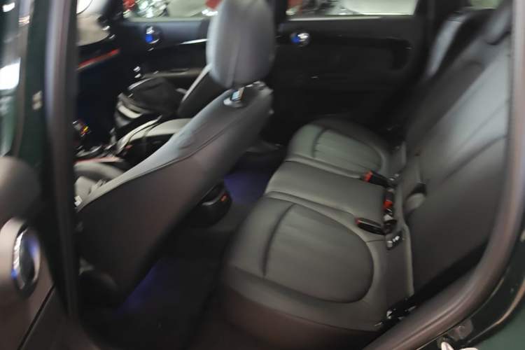 Used MINI JCM COUNTRYMAN 2023 Refresh 2.0T JOHN COOPER WORKS Left Rear Seat