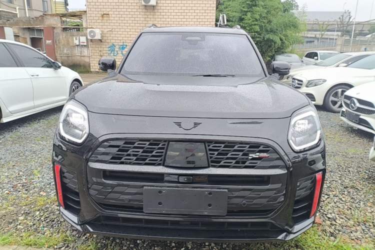 Used MINI JCM COUNTRYMAN 2024 2.0T JOHN COOPER WORKS Front