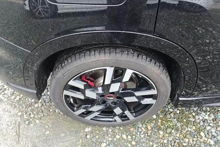 Used MINI JCM COUNTRYMAN 2024 2.0T JOHN COOPER WORKS Right Rear Wheel Hub