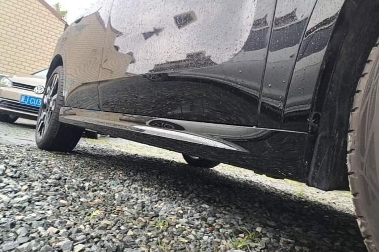 Used MINI JCM COUNTRYMAN 2024 2.0T JOHN COOPER WORKS Right Side Sill